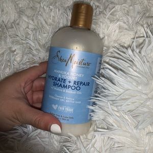 Shea Moisture Shampoo - Manuka Honey & Yogurt